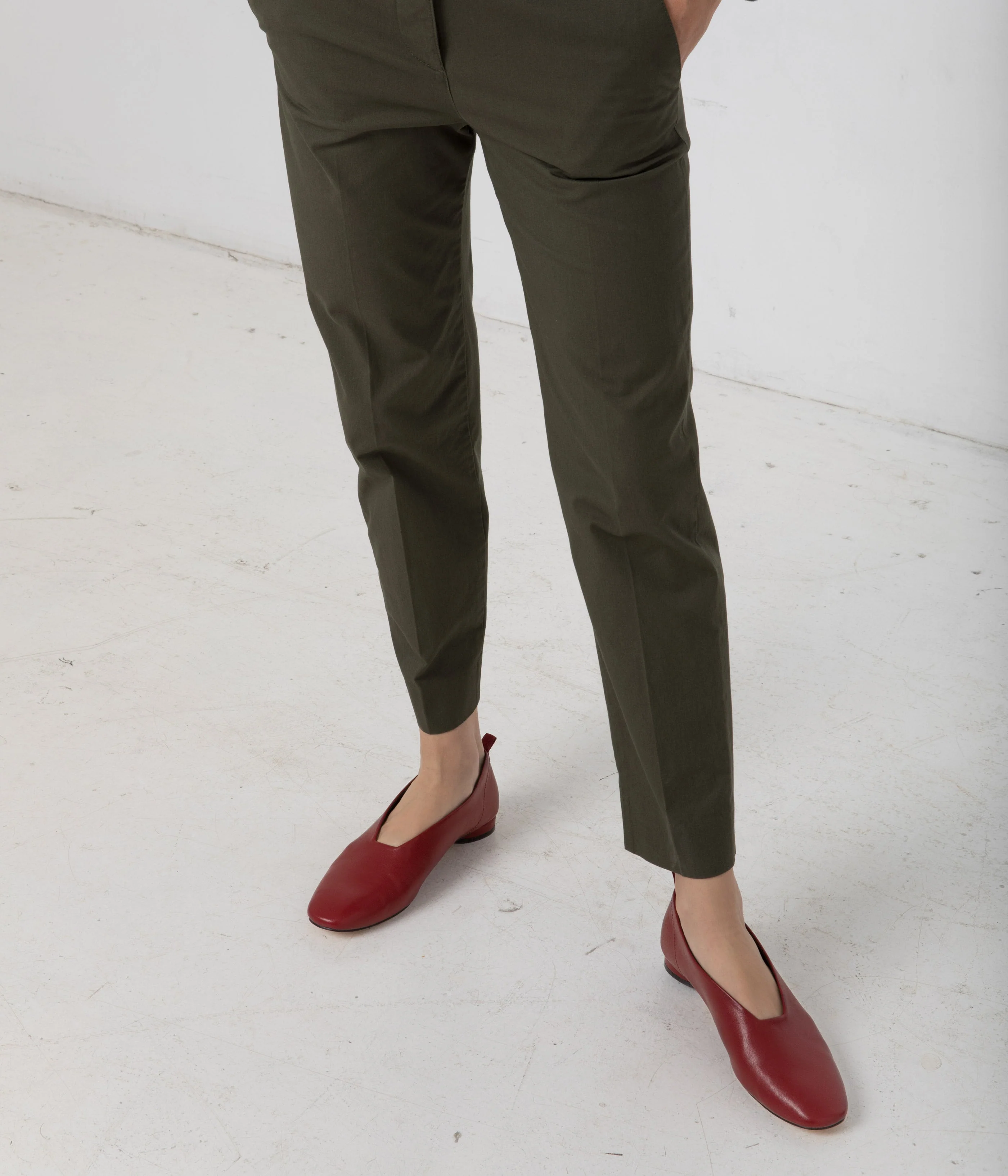 DRE Women's Vegan Heeled Flats - Image 6