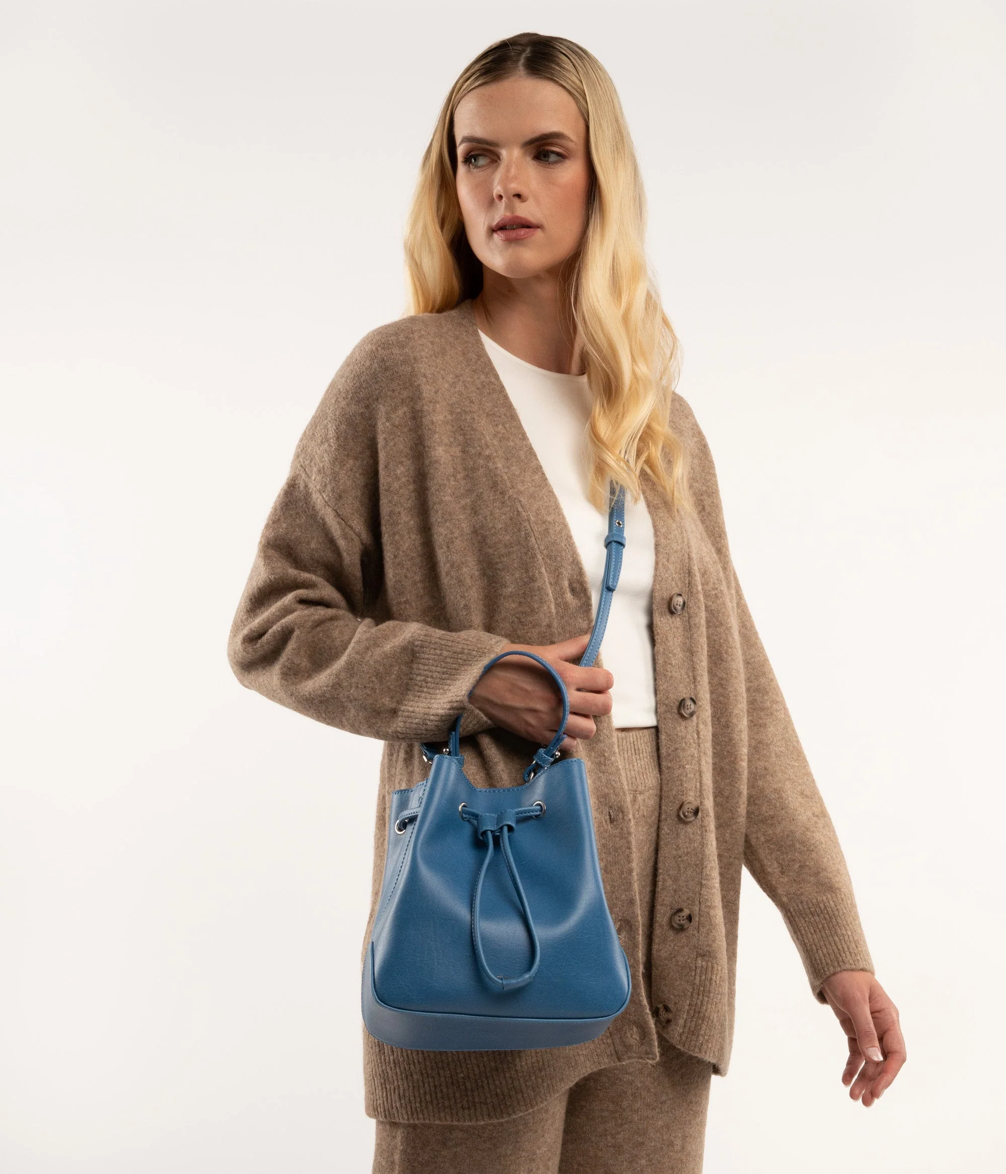 DUPONT Vegan Bucket Bag - Vintage - Image 13