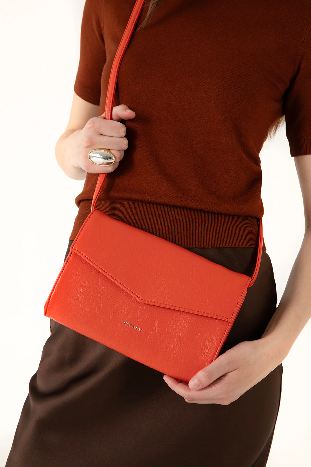 LILIAN Vegan Clutch – Theme - Image 12